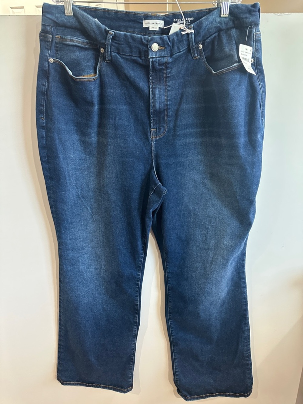 Good American "Always Fits" Good Classic Bootcut Jeans Size 28-32